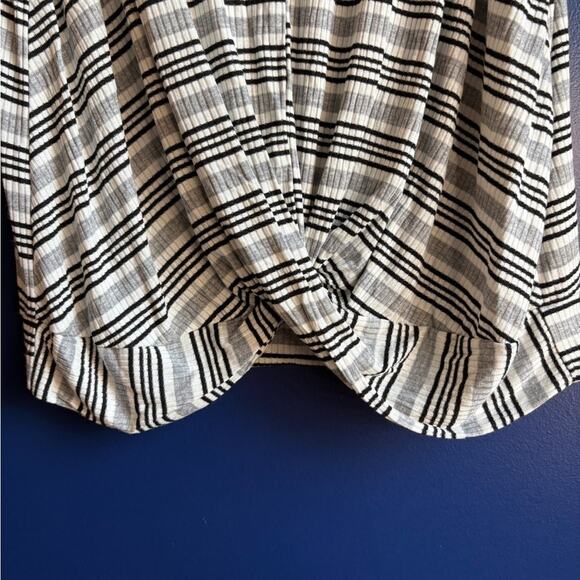 Caution to the wind Striped Black and White Sleeveless Top - Picture 9 of 9